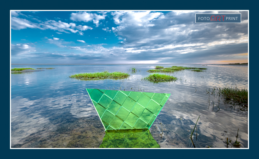 24 Groen glas in zee